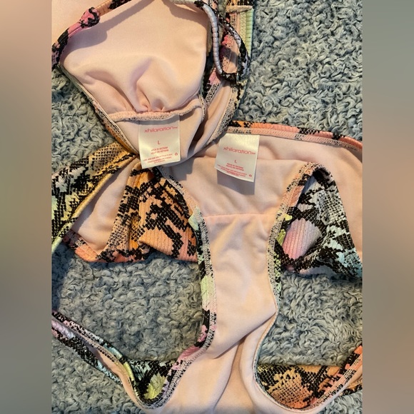 2023, Target brand, rainbow print bikini. Both pieces size L, never worn. - Picture 3 of 3